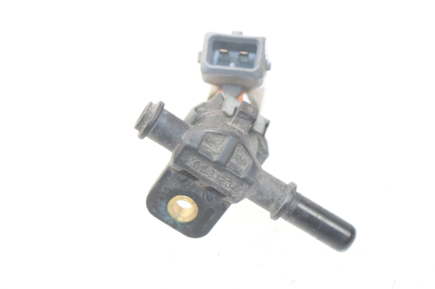 photo de FUEL INJECTOR PEUGEOT SATELIS 300 (2012 - 2015) - Alternative perspective