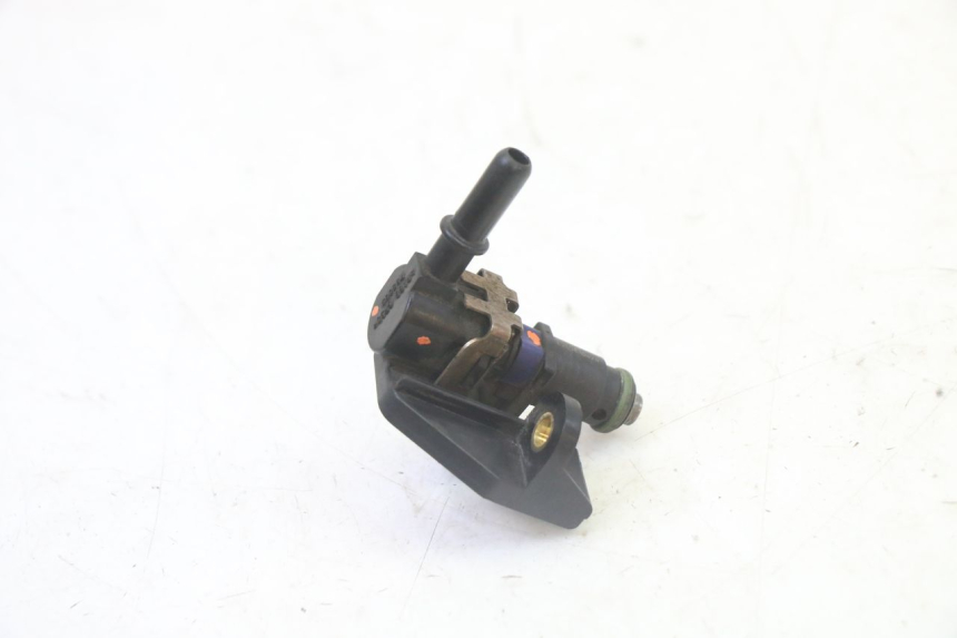 photo de FUEL INJECTOR PEUGEOT SATELIS 125 (2013 - 2018) - Zoom on usage condition