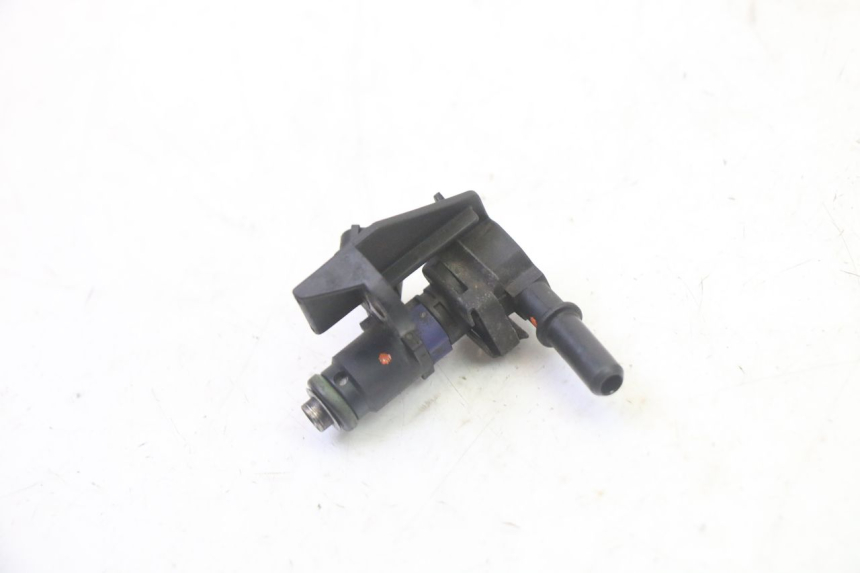 photo de FUEL INJECTOR PEUGEOT SATELIS 125 (2013 - 2018) - Zoom on usage condition