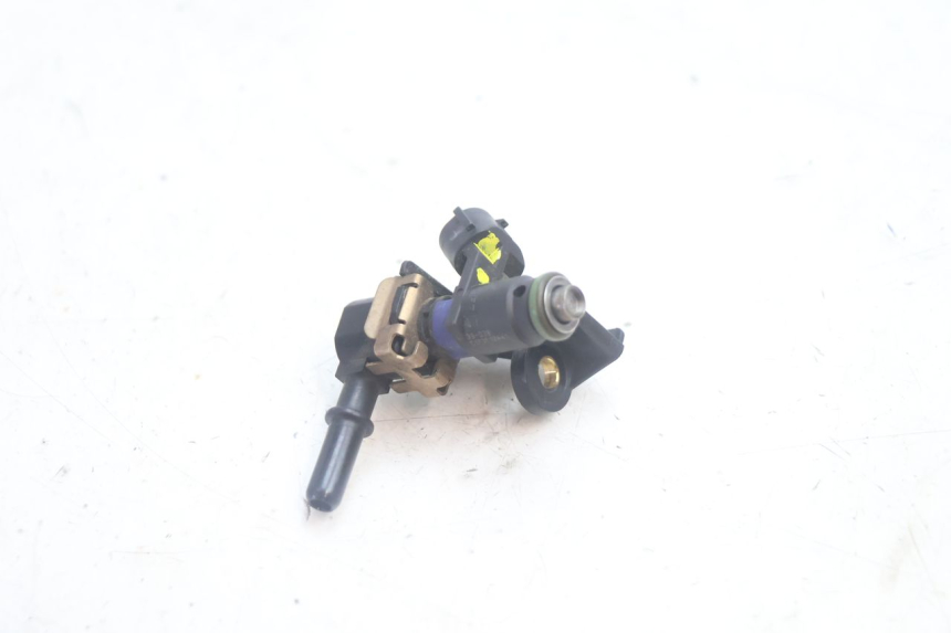 photo de FUEL INJECTOR PEUGEOT SATELIS 125 (2013 - 2018) - Alternative perspective