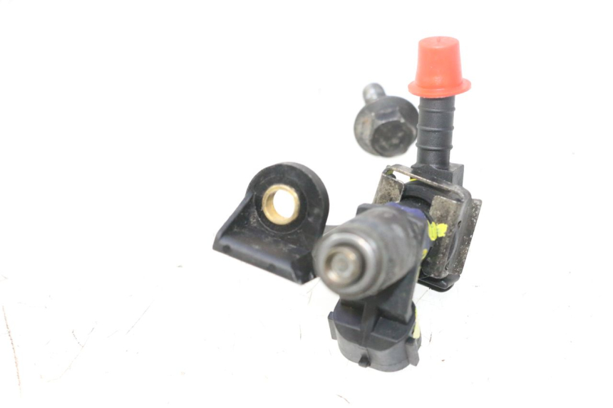 photo de INJECTOR PEUGEOT SATELIS 125 (2006 - 2009) - Technical close-up