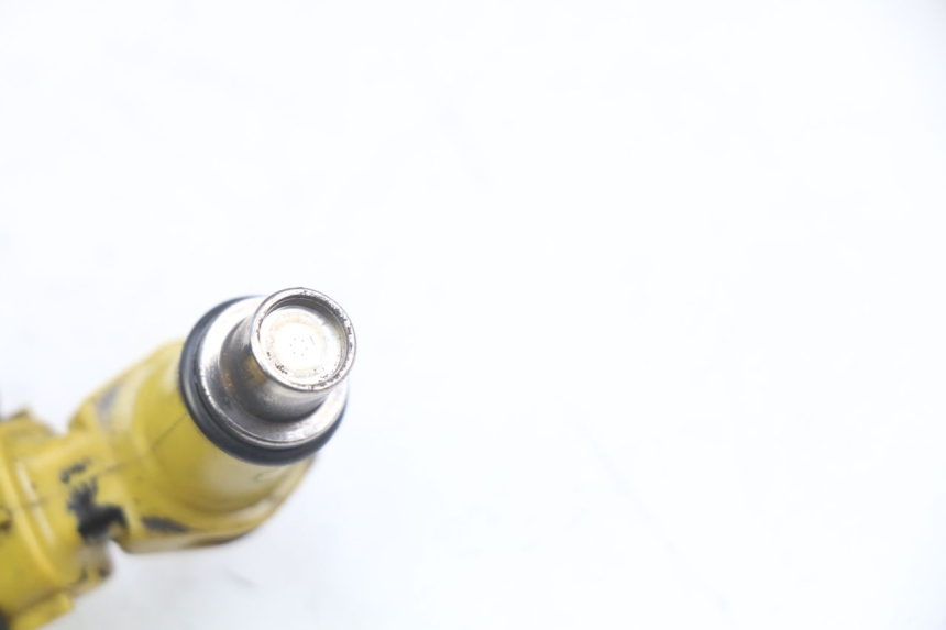 photo de FUEL INJECTOR SUZUKI SIXTEEN 125 (2008 - 2010) - Component detail
