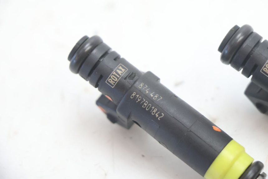 photo de FUEL INJECTOR CAN-AM SPYDER RS 1000 (2008 - 2012) - Fixing points details