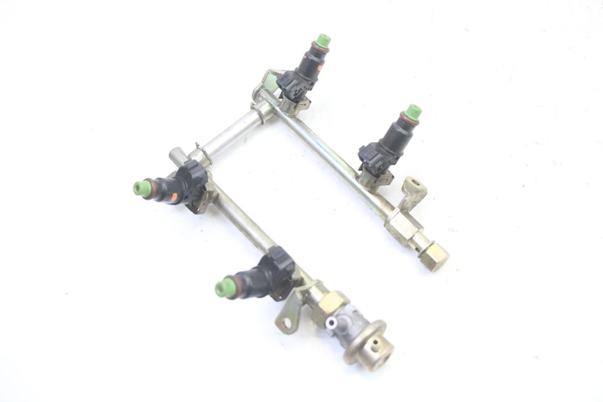 photo de FUEL INJECTOR HONDA ST PAN EUROPEAN 1300 (2002 - 2013) - Technical close-up