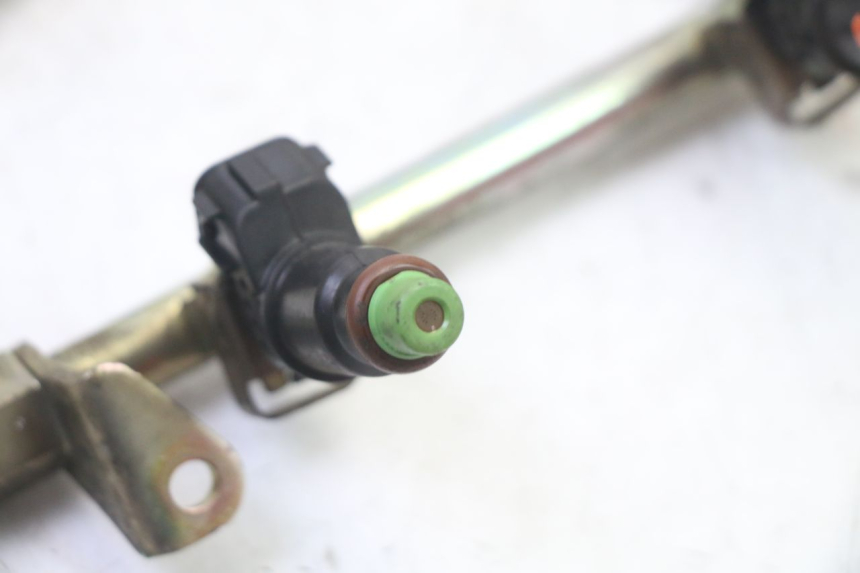 photo de FUEL INJECTOR HONDA ST PAN EUROPEAN 1300 (2002 - 2013) - Surface and material condition