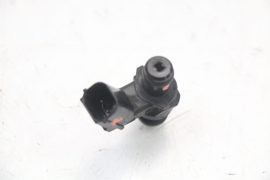 photo de FUEL INJECTOR SUZUKI BURGMAN 125 (2018 - 2021) - Technical close-up