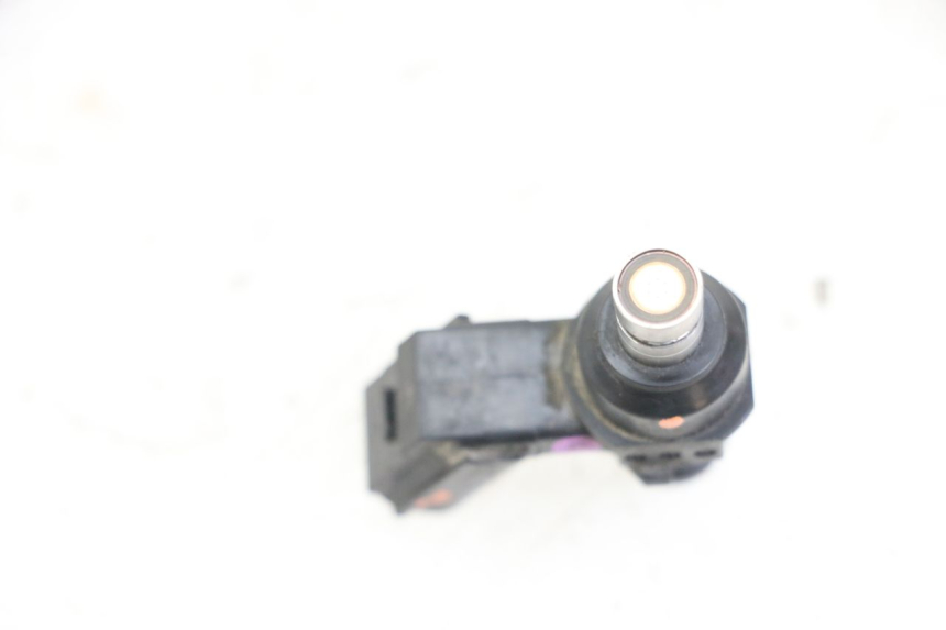 photo de FUEL INJECTOR SUZUKI BURGMAN 125 (2018 - 2021) - Zoom on usage condition