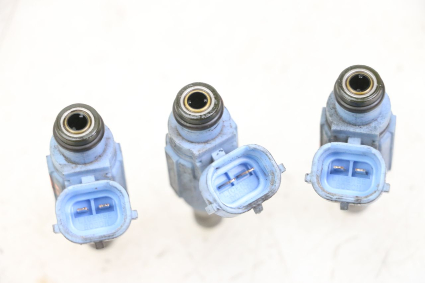photo de FUEL INJECTOR SUZUKI GSX F GSXF 650 (2007 - 2015) - Component detail