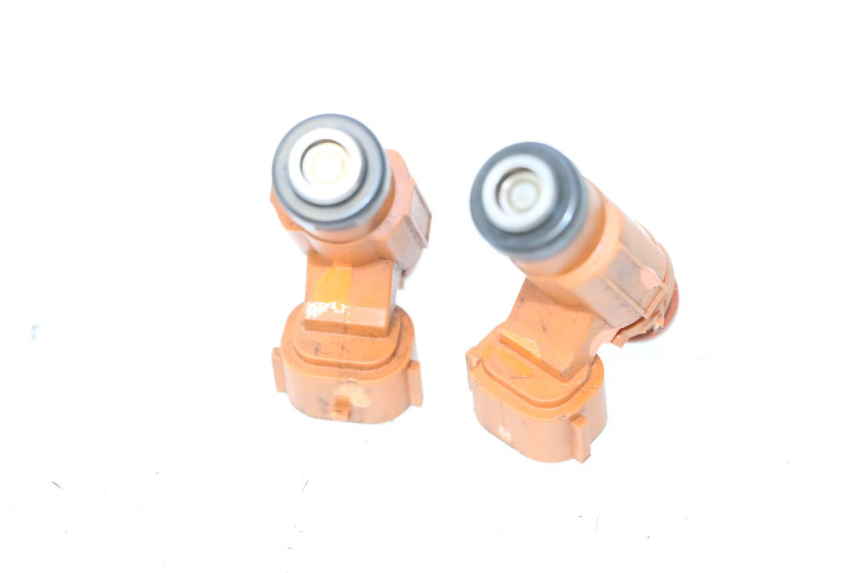 photo de FUEL INJECTOR SUZUKI SV S 650 (2003 - 2009) - Alternative perspective