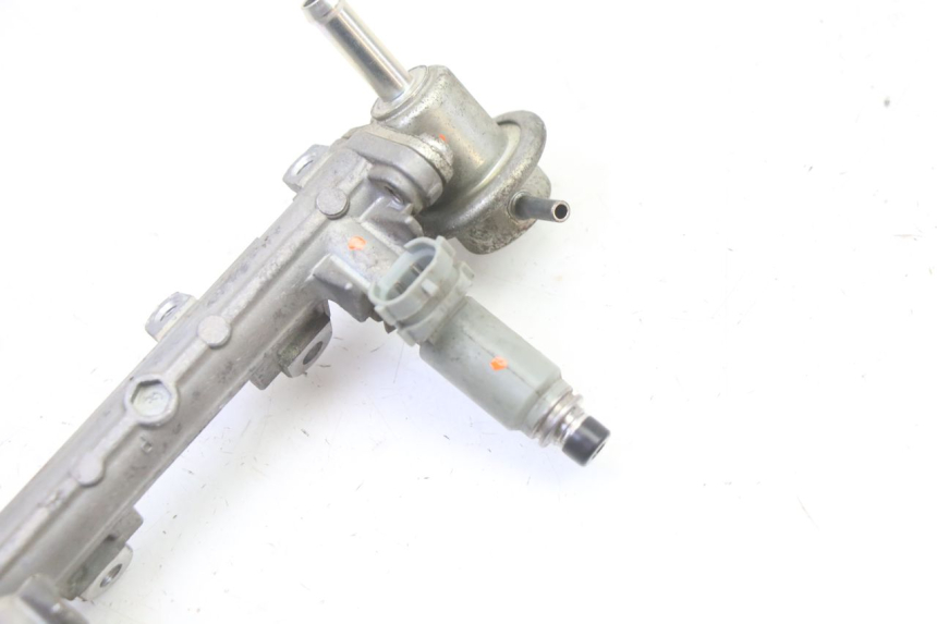 photo de FUEL INJECTOR YAMAHA TDM ABS 900 (2002 - 2014) - Technical close-up