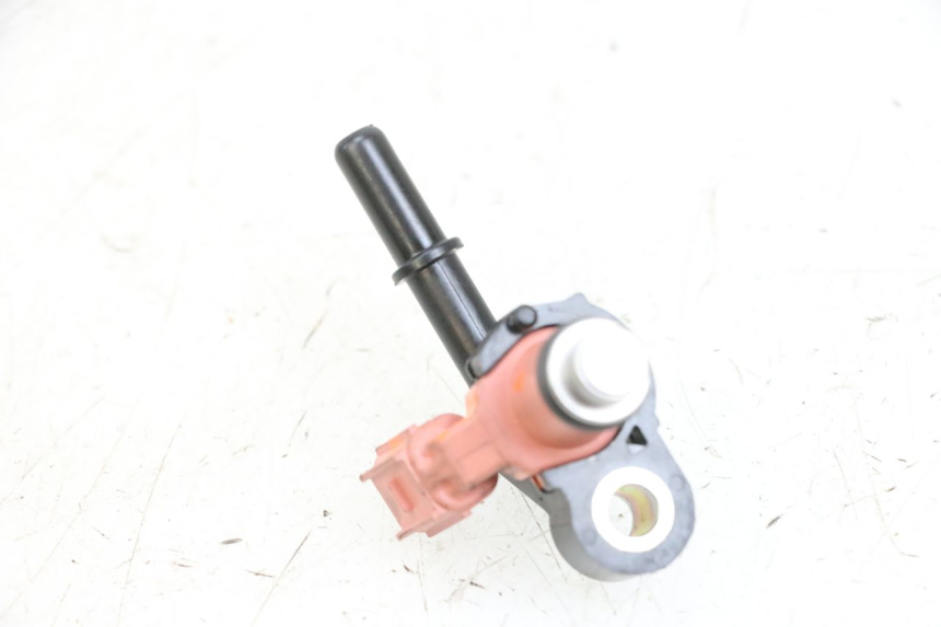 photo de FUEL INJECTOR YAMAHA TRICITY 300 (2020 - 2024) - Zoom on usage condition