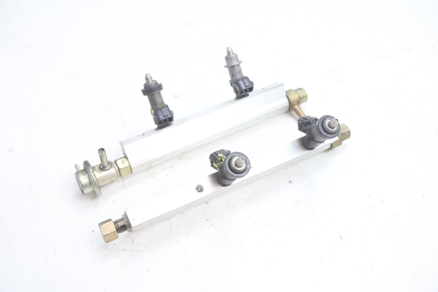 photo de FUEL INJECTOR HONDA VFR FI RC46 800 (1998 - 2001) - Surface and material condition