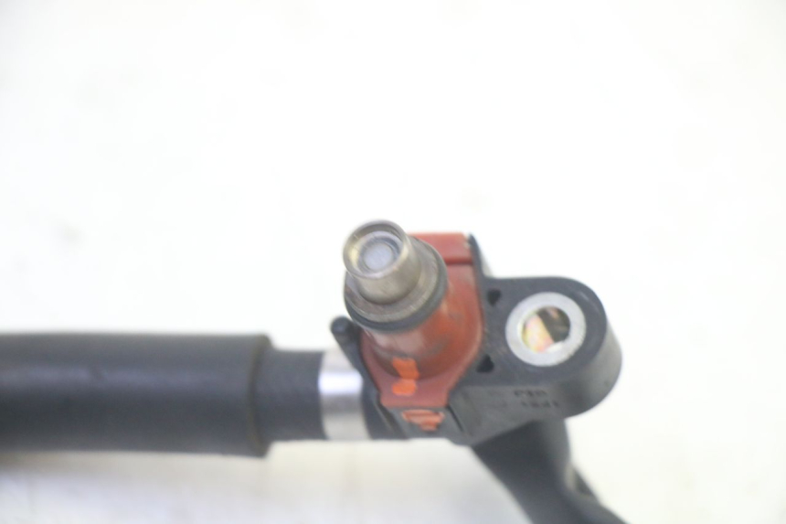photo de INJECTOR YAMAHA X-MAX XMAX 125 (2010 - 2013) - Surface and material condition