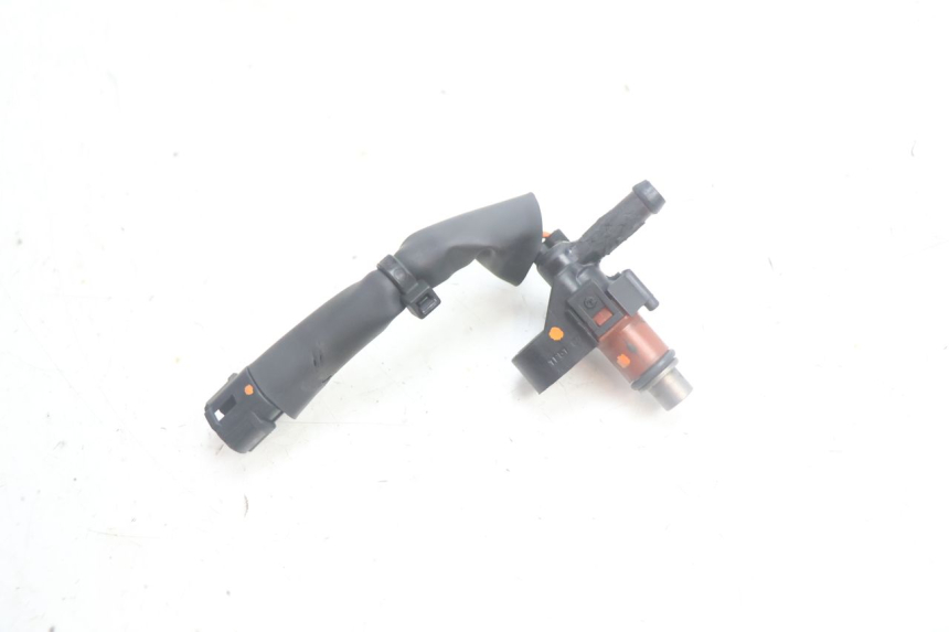photo de INJECTOR YAMAHA XMAX X-MAX 125 (2006 - 2009) - Alternative perspective