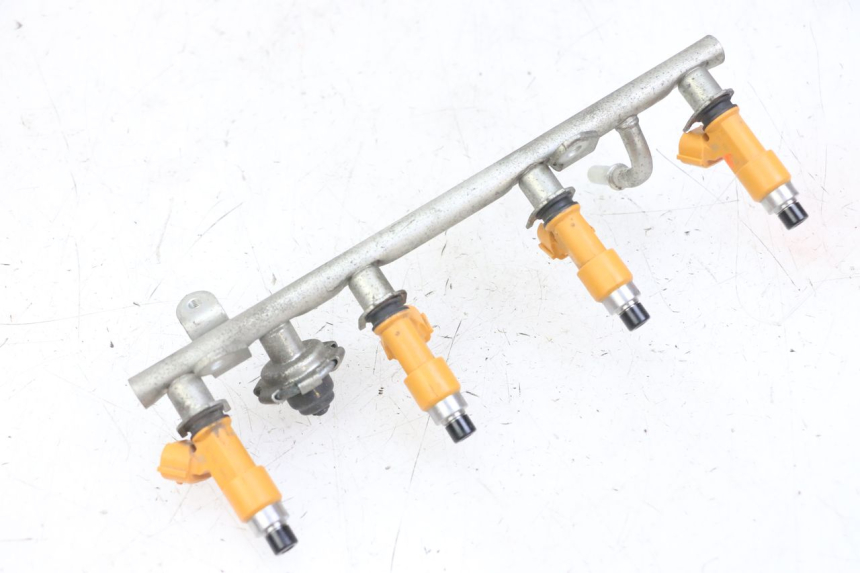 photo de FUEL INJECTOR YAMAHA XJ6 ABS 600 (2008 - 2016) - Surface and material condition