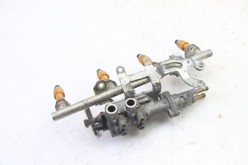 photo de FUEL INJECTOR YAMAHA XJ6 ABS 600 (2008 - 2016) - Component detail