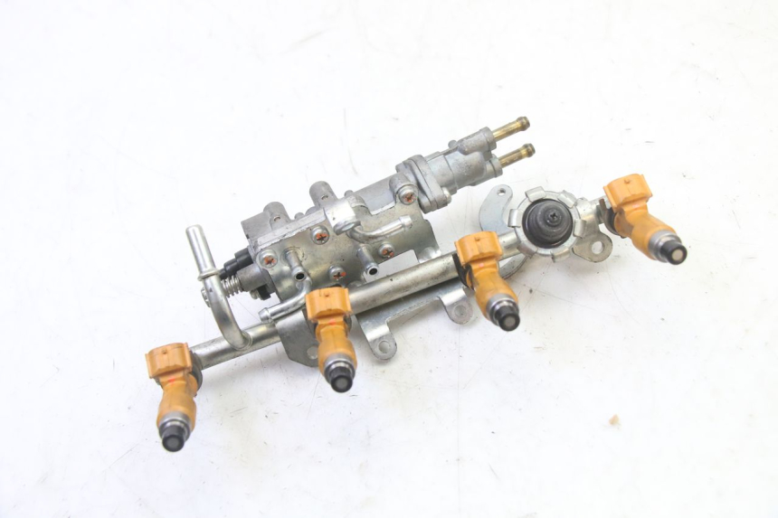 photo de FUEL INJECTOR YAMAHA XJ6 ABS 600 (2008 - 2016) - Technical close-up