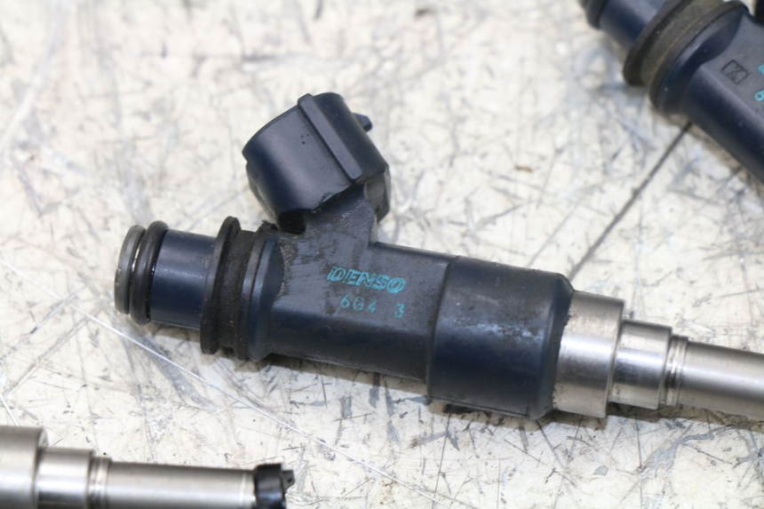 photo de FUEL INJECTOR YAMAHA FZ1 FAZER 1000 (2007 - 2009) - Product overview