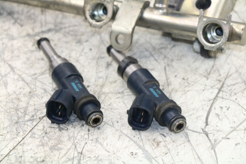 photo de FUEL INJECTOR YAMAHA FZ1 FAZER 1000 (2007 - 2009) - Checked used part