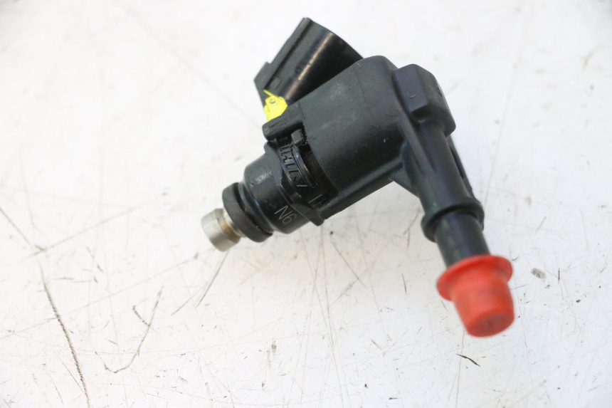 photo de INJECTOR PIAGGIO ZIP 4T 50 (2018 - 2020) - Surface and material condition