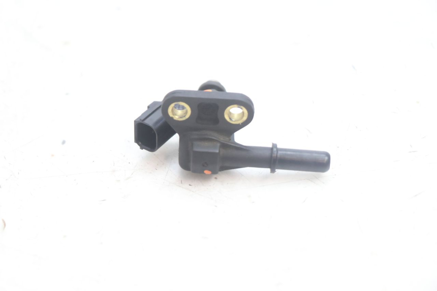 photo de FUEL INJECTOR PIAGGIO ZIP IGET 4T 50 (2021 - 2023) - Technical close-up