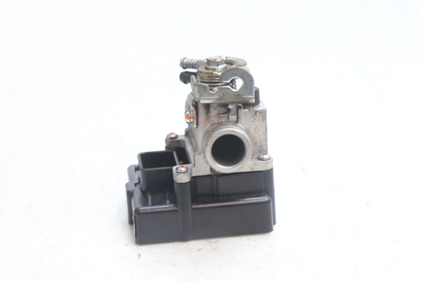 photo de INJECTION KYMCO AGILITY 16+ 4T 50 (2018 - 2023) - Fixing points details