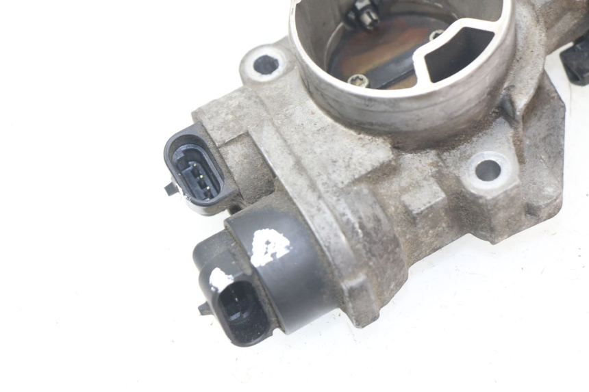 photo de INJECTION THROTTLE BODIES PIAGGIO BEVERLY 500 (2003 - 2007) - Fixing points details