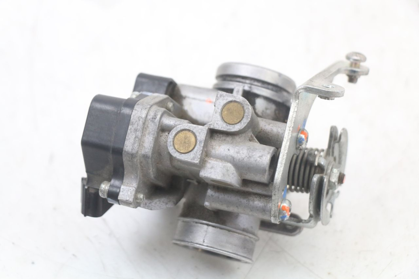 photo de INJECTION YAMAHA BW'S BWS 125 (2010 - 2013) - Fixing points details