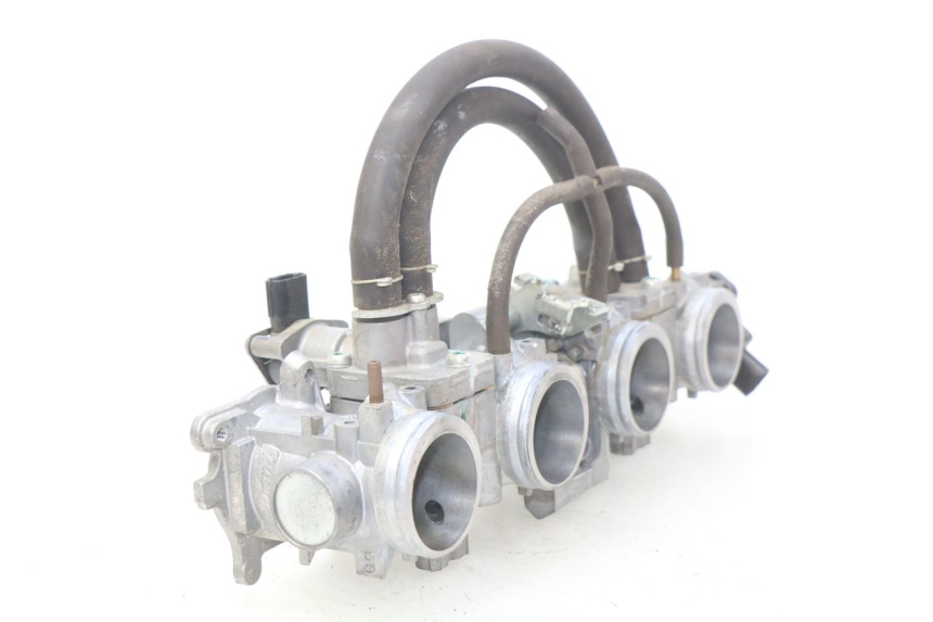 photo de INJECTION THROTTLE BODIES HONDA CBRF CBR-F PC41 600 (2011 - 2013) - Technical close-up