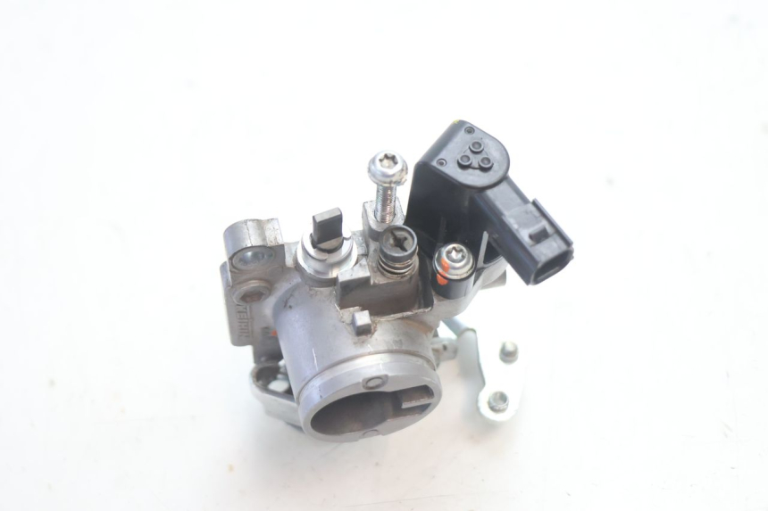 photo de INJECTION THROTTLE BODIES HONDA CRF CR-F 125 (2020 - 2021) - Fixing points details