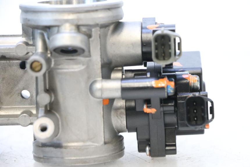 photo de INJECTION THROTTLE BODIES KAWASAKI ER-6 ER6 F ABS 650 (2012 - 2016) - Additional view of the item