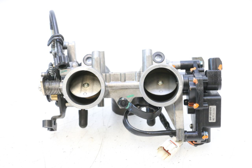 photo de INJECTION THROTTLE BODIES KAWASAKI ER-6 ER6 F ABS 650 (2012 - 2016) - Fixing points details
