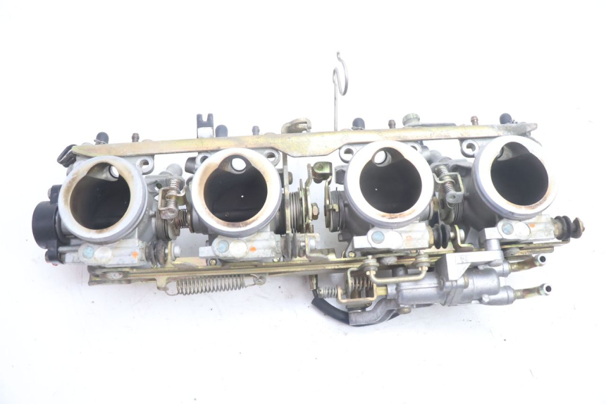 photo de INJECTION THROTTLE BODIES YAMAHA FJR 1300 (2001 - 2005) - Fixing points details
