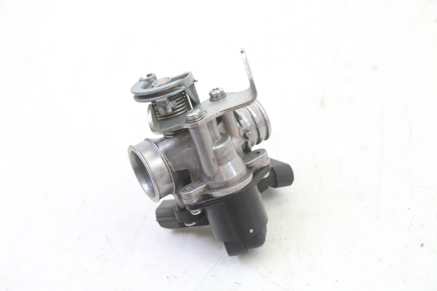 photo de INJECTION THROTTLE BODIES VENESI FLY RETRO 4T 50 (2020 - 2025) - Zoom on usage condition