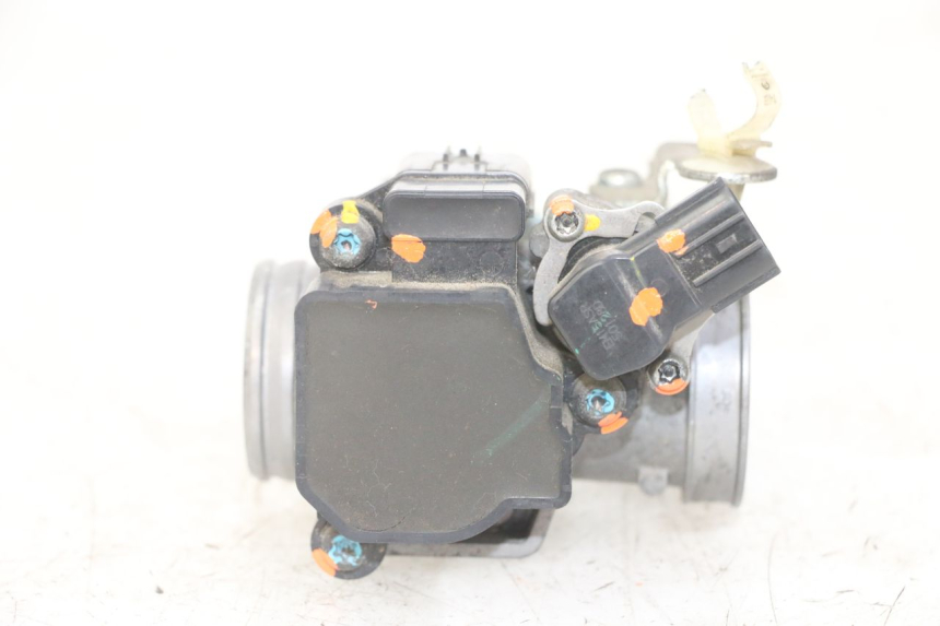 photo de INJECTION THROTTLE BODIES HONDA FORZA ABS 300 (2013 - 2017) - Fixing points details
