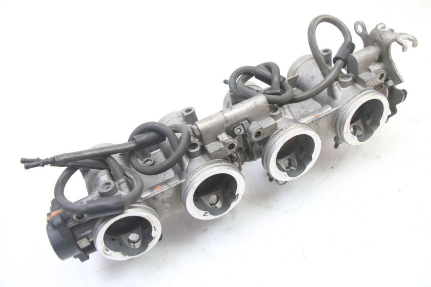 photo de INJECTION THROTTLE BODIES YAMAHA FZ6 FAZER S2 600 (2007 - 2011) - Alternative perspective