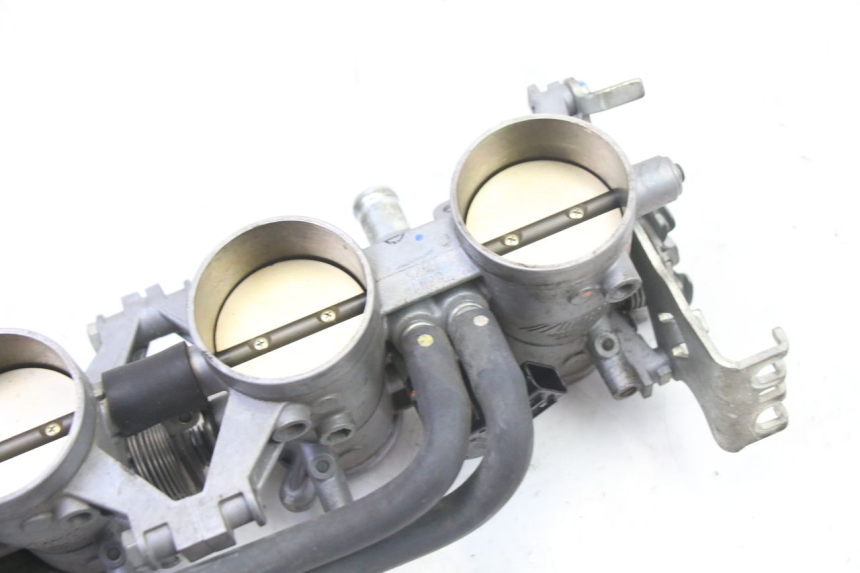 photo de INJECTION THROTTLE BODIES SUZUKI GSR 750 (2011 - 2017) - Checked used part