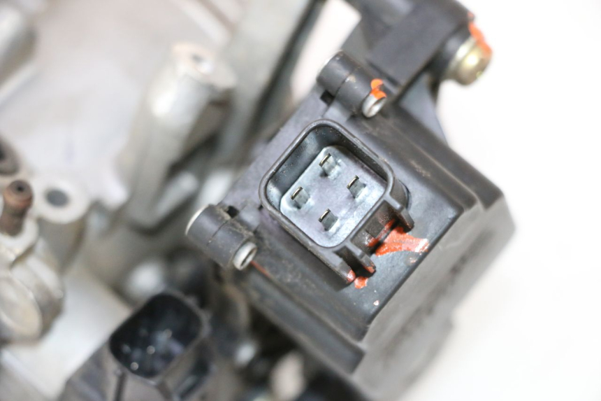 photo de INJECTION THROTTLE BODIES SUZUKI GSR 600 (2005 - 2012) - Distinctive features