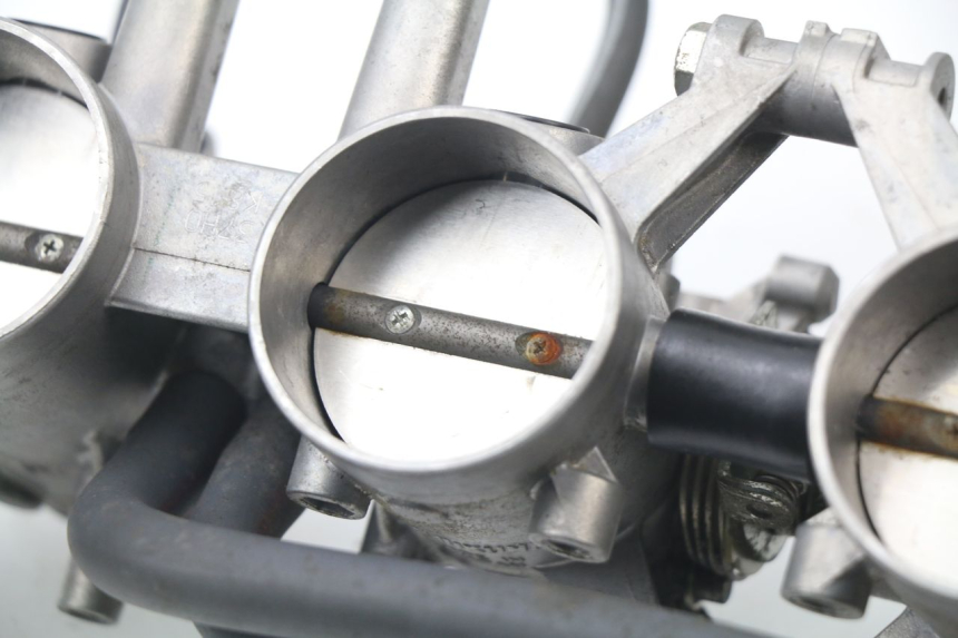 photo de INJECTION THROTTLE BODIES SUZUKI GSX-R GSXR 600 (2008 - 2010) - Alternative perspective