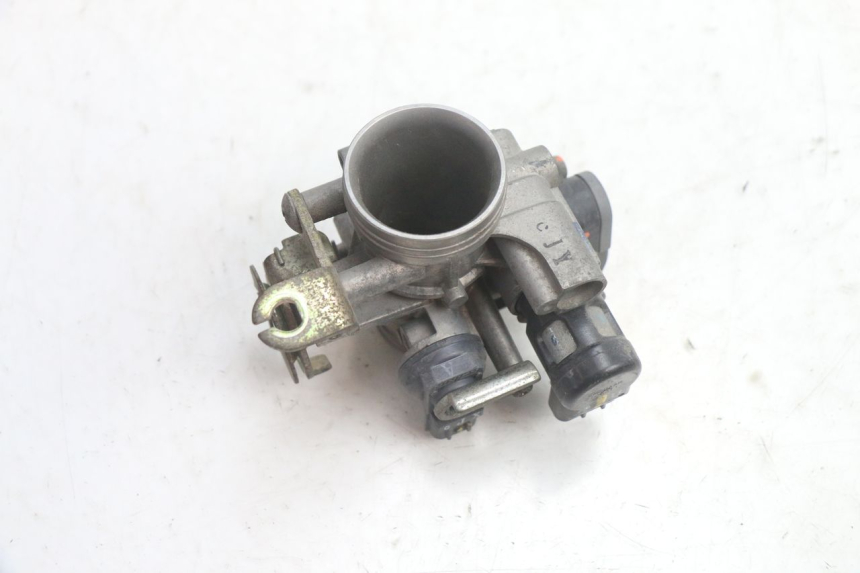 photo de INJECTION THROTTLE BODIES SYM GTS EVO 125 (2009 - 2013) - Alternative perspective