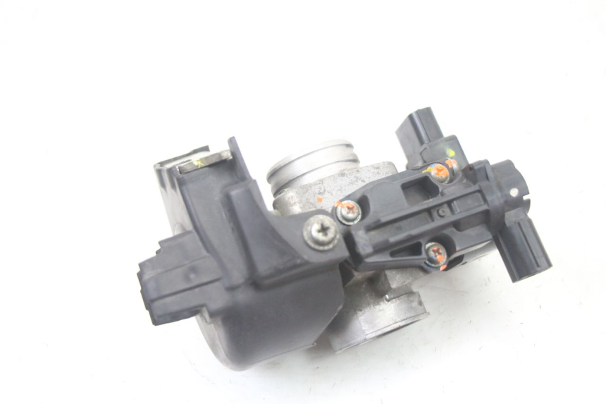 photo de INJECTION THROTTLE BODIES HONDA FORZA 125 (2021 - 2025) - Technical close-up