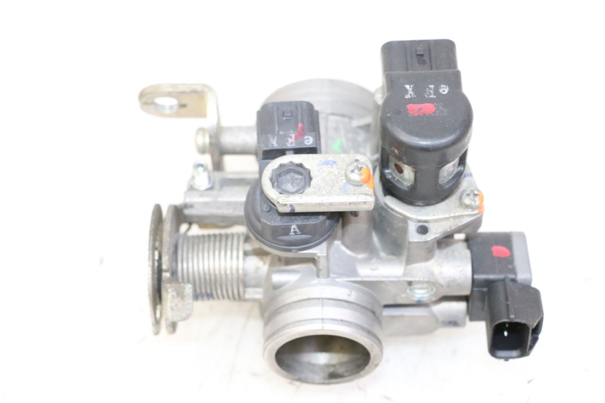 photo de INJECTION THROTTLE BODIES SYM JOYMAX 125 (2010 - 2017) - Surface and material condition