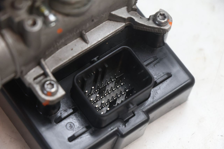 photo de INJECTION THROTTLE BODIES PEUGEOT KISBEE 2T 50 (2018 - 2022) - Zoom on usage condition