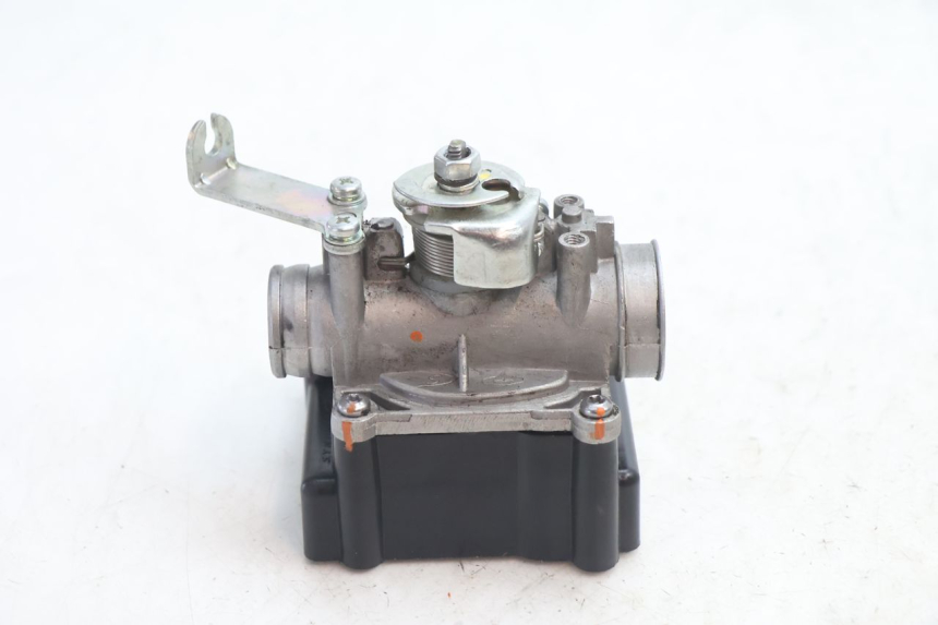 photo de INJECTION THROTTLE BODIES PEUGEOT KISBEE 2T 50 (2018 - 2022) - Alternative perspective