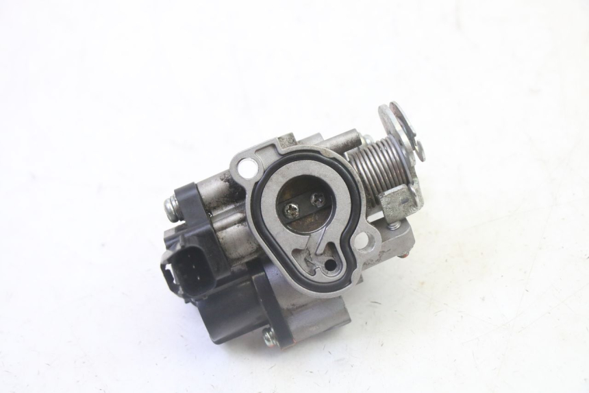 photo de INJECTION PEUGEOT KISBEE 4T 50 (2018 - 2022) - Alternative perspective