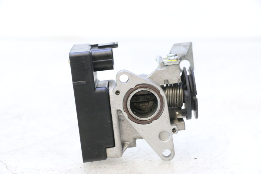 photo de INJECTION PEUGEOT KISBEE 4T 50 (2018 - 2022) - Alternative perspective