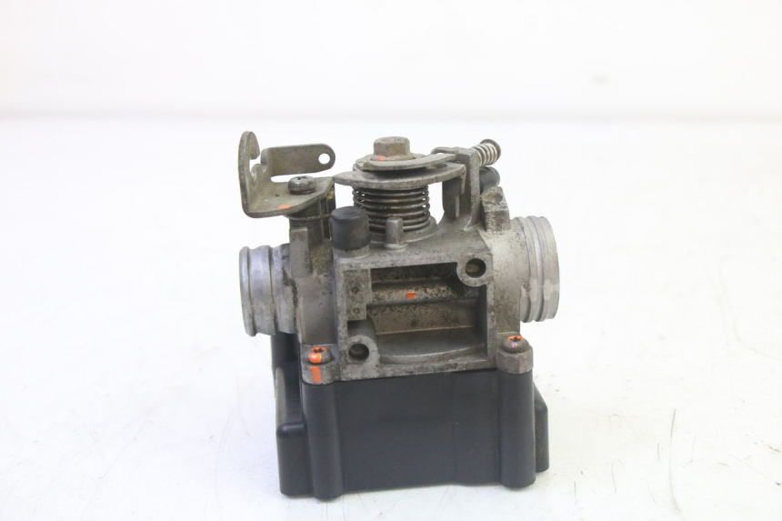 photo de INJECTION THROTTLE BODIES KYMCO LIKE 4T 50 (2019 - 2025) - Technical close-up