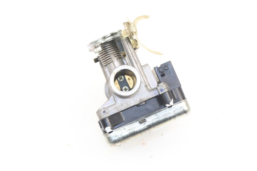 photo de INJECTION THROTTLE BODIES HONDA NPS ZOOMER 50 (2004 - 2013) - Alternative perspective