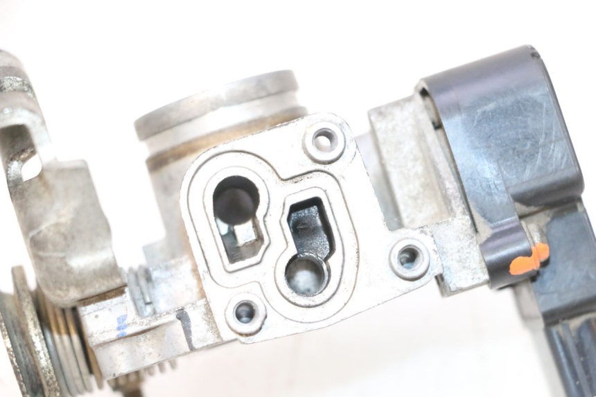 photo de INJECTION THROTTLE BODIES HONDA PCX (JF57/JF64) 125 (2014 - 2018) - Zoom on usage condition