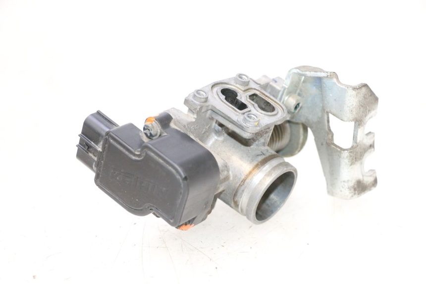 photo de INJECTION THROTTLE BODIES HONDA PCX (JF57/JF64) 125 (2014 - 2018) - Fixing points details